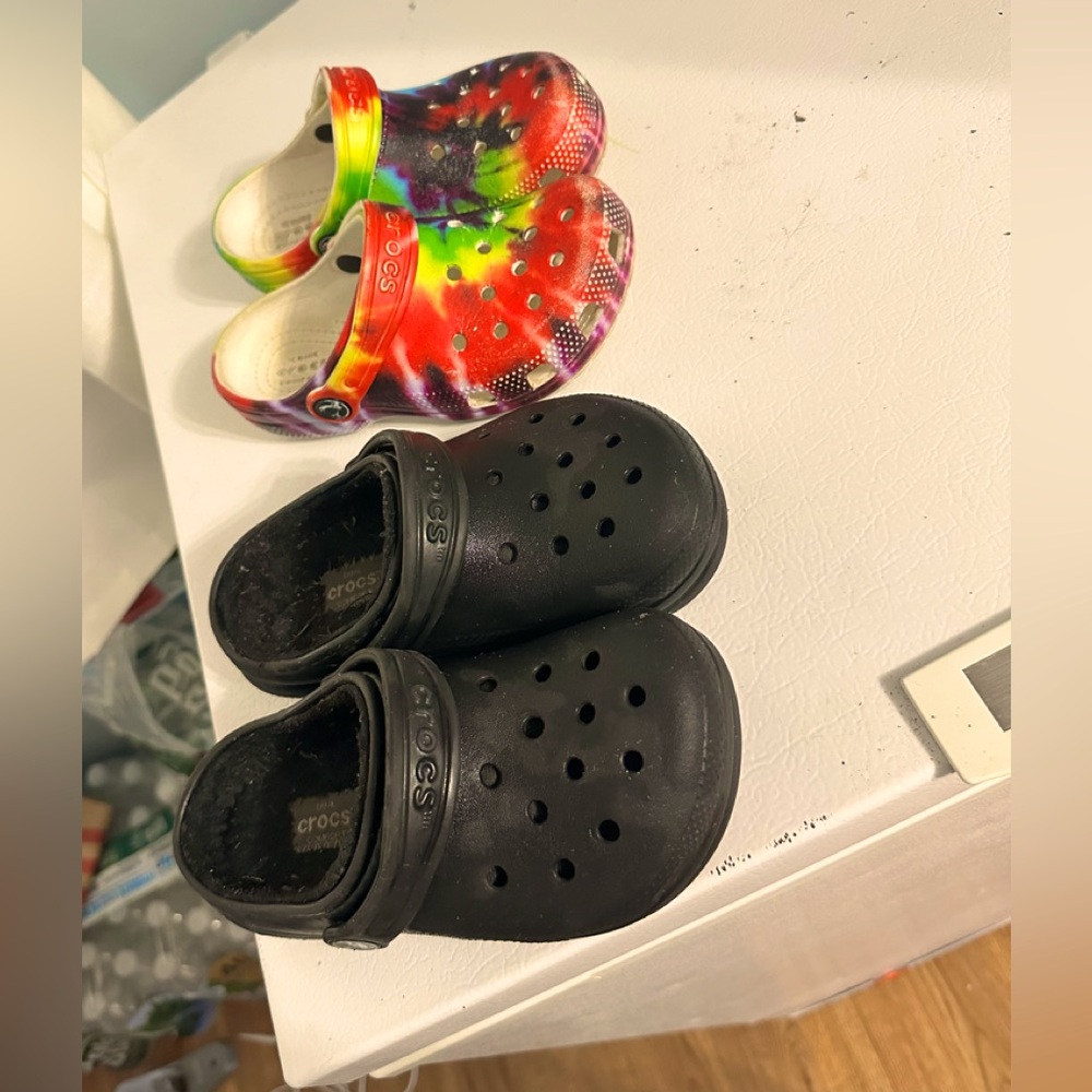 Toddler crocs